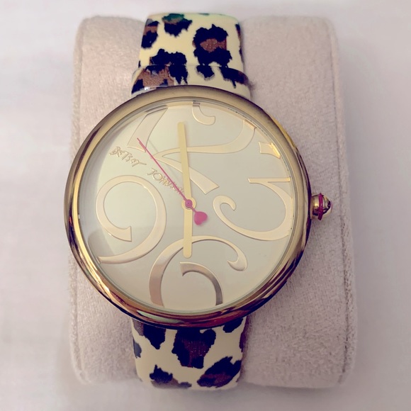 Betsey Johnson Accessories - Pre-owned Betsey Johnson Animal Print Watch